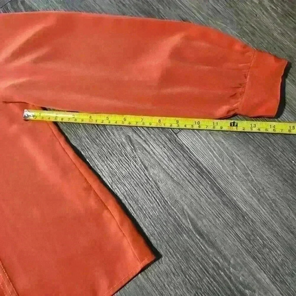 Vintage  80s orange puffy-sleeved embroidered button-up shirt with pointy collar - Picture 15 of 16